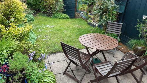 Peaceful Family Retreat Near Gloucester Road - Foto 4, Garden