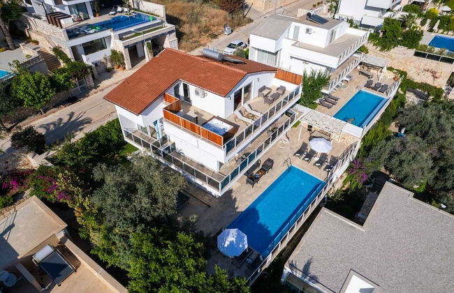 Villa Lumiere 3 Luxurious 5 bed Villa in Kiziltas Kalkan With sea Views - Photo 37
