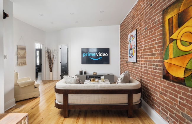 Downtown Luxe - Parking, Metro, King Bed, Sleeps 6 - Foto 17