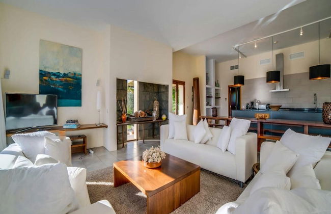 Spacious Villa With Infinity Pool - Foto 16