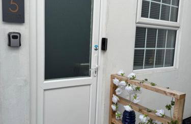 Marble blue flat, City of Gloucester - Foto 2