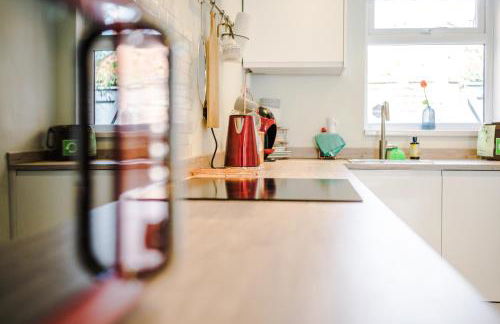 Enjoy the Pause Holiday Home, Chester - Photo 48