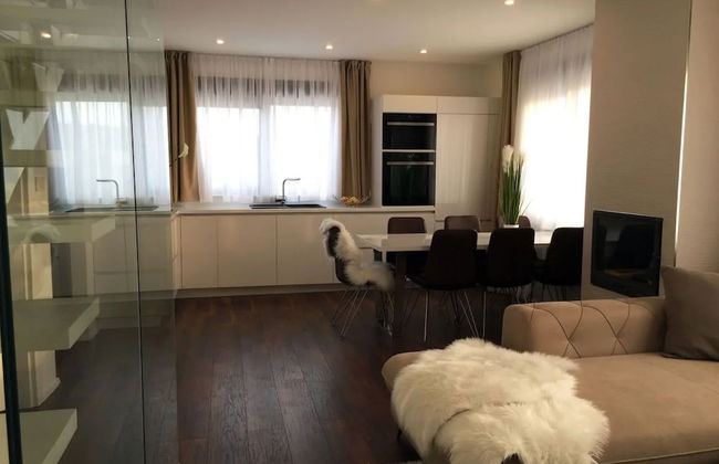 Modern Villa With Private Heated Pool and Lounge Area for a Relaxing Stay - Foto 7