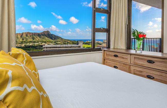 Diamond Head and Partial Ocean views with 2 Beds and Parking - Foto 13