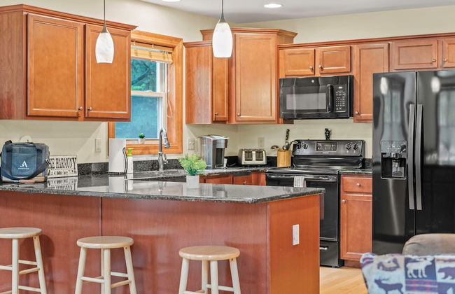 Bear Paw Lodge by Avantstay Hot Tub Deck Fire Pit - Foto 12