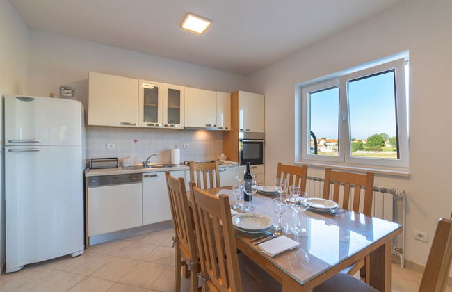 Idyllic Getaway Lovrec Villa With Pool - Foto 12