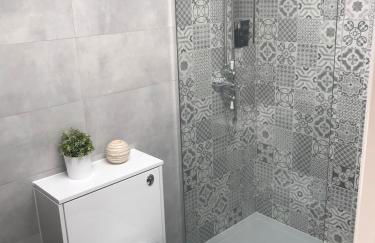 Heart of Henley 1 & 2 Bedroom Apartments - Foto 4