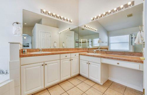 Private Pool Getaway Near Theme Parks - Foto 67