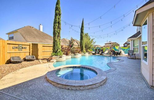Serene 4BR Lux Home w Heated Spa Pool Massage Chair - Foto 3
