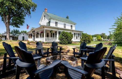 Romantic Historic Inn Suite with Mountain Views in Luray, Virginia - Foto 5