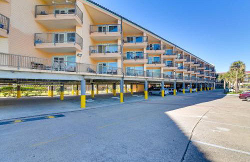 Steps to Galveston Beach Resort-Style Condo! - Foto 30