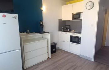 Capitelles : Studio vue mer en residence avec Piscine - Foto 9