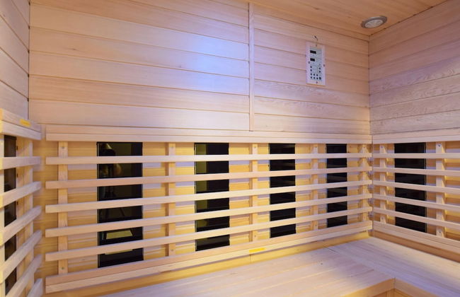 Serene Garden Retreat - Photo 25