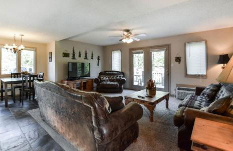 Chalets Resort LAKEFRONT Cottage Free Amenities Amazing views Kayaks 2 Pools - Foto 49