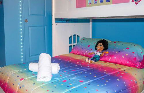 Brand New! Windsor Island 5BR Cozy Home Wpool/spa - Foto 121