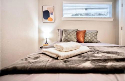 Global Cup Love for Dallas - Close to Deep Ellum & AAC - Foto 14