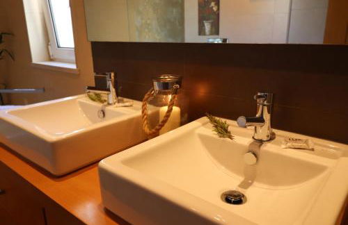 3-bed Townhouse With Pool in Albufeira Balaia - Foto 68