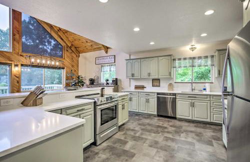 Huge Blairsville Cabin Game Room and Mtn View! - Foto 11