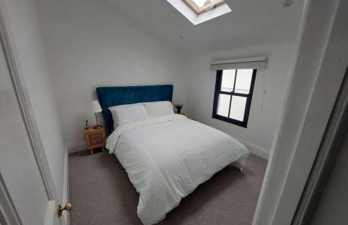 Large newly refurbished house close to harbour Free Parking - Foto 10