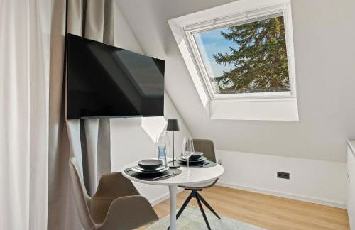 1-2 Personen - Parkplatz - Fahrradgarage - Zentrum - Küche - Balkon - WLAN - Klima - Foto 12