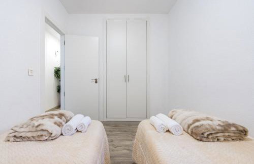 Bright Apartment In Maracena - Photo 25