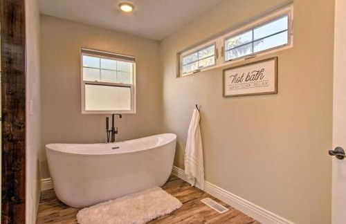 Spacious Home With Hot Tub - Foto 10