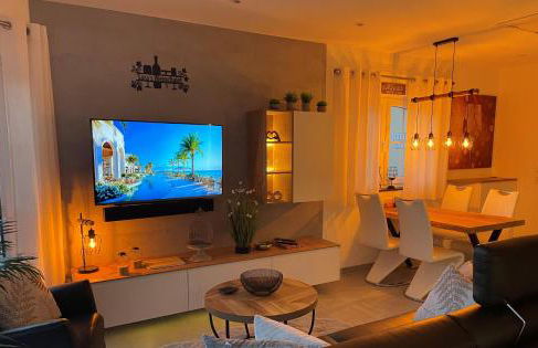 Saras Weinchalet - Foto 1