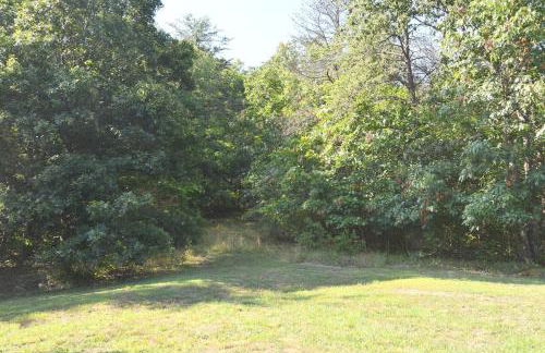 Whispering Hills -- Pet Friendly - Hot Tub - Grill - Wifi - Fire Pit - Covered Porch - Screen Porch - Fireplace - View - Billiard Table - Game room - Foto 35