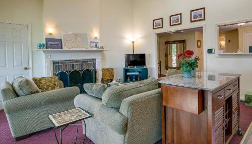 Bayfront Plymouth Gem with Sunroom, Steps to Shore! - Foto 5