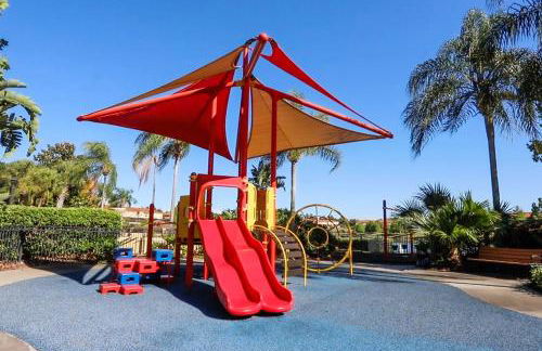 Spectacular House with 3BR - Private Pool, BBQ - Minutes from Disney! - Foto 72