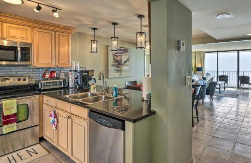 Idyllic PCB Condo with Pool Access and Ocean Views! - Foto 13