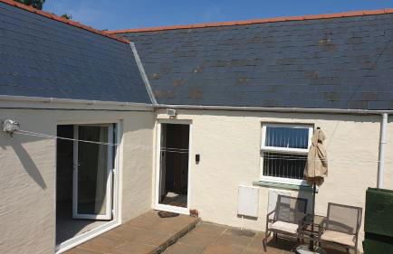 Cosy Pembrokeshire Home - Photo 4