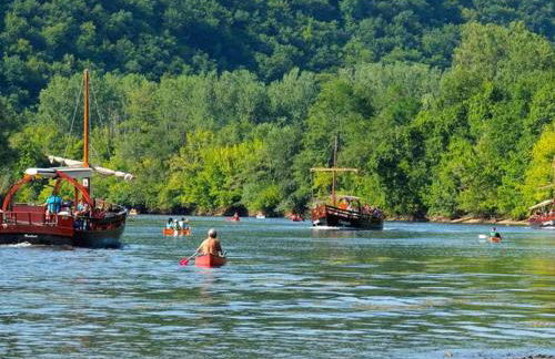 Bungalow in France with Private Garden - Foto 22