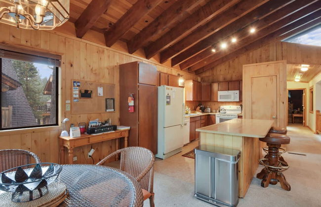 Lake Tahoe Treasure! Minutes From Beach & Skiing - Foto 8