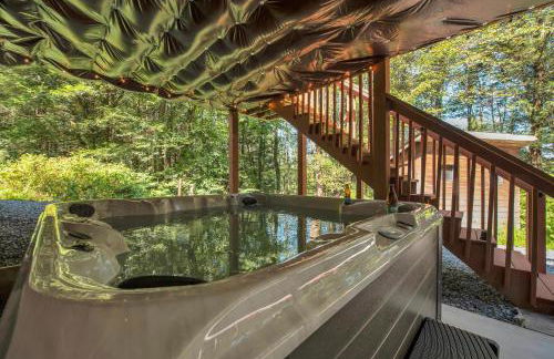 Secluded Log Cabin with Hot Tub Fire Pit Game Room - Foto 23