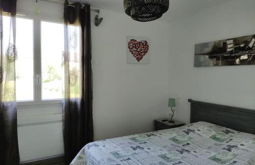 Holiday Home in Crux-la-Ville near Lake - Foto 20