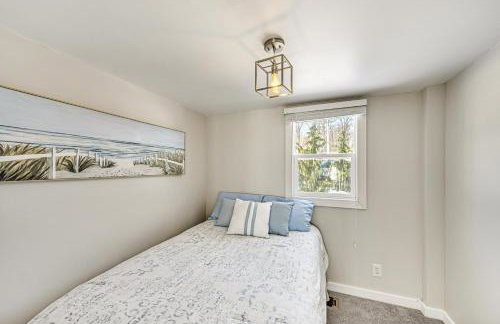 Lakefront Home with Boat Dock in Benton Harbor! - Foto 19