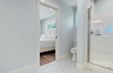 Lux Beach Home Lake Views Firepit - Foto 32