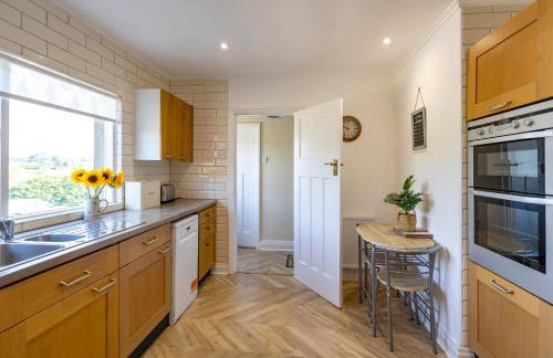 FernLea - Cosy bungalow and stunning country views - Photo 25