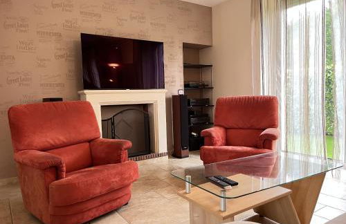 Villa Isaac - Piscine naturelle - Proche Boulerie Jump - 8p - Foto 11