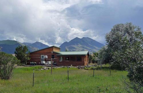 Emigrant Cabin on 10 Acres with BBQ and Peaceful Views - Foto 23