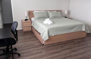 Perfect 4Bd with King Bed Vacation Home - Photo 8