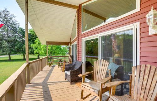 Walk to Lake Kelleys Island Gem with Deck! - Foto 2