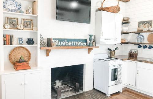 Charming Cottage w KING Bed 1m To Downtown - Foto 13