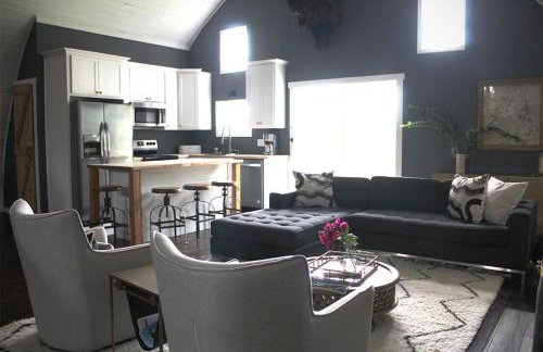 Barn of Three Oaks near Lake Michigan and Journeyman - Foto 8