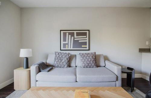 Blueground Sunnyvale pool wd nr museum SFO-1775 - Photo 2