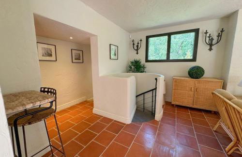 Superbe villa de 5 suites, climatisation, piscine, tennis, hauteurs de St Paul - Foto 23