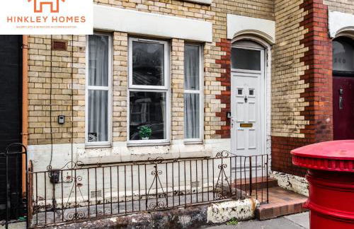 Stanley House - 7 doubles! - Parking! - City Links By Hinkley Homes Short Lets & Serviced Accommodation - Foto 62