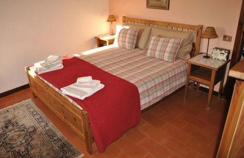 L'Umbrichella - casa vacanze in piccolo borgo medioevale - Foto 8