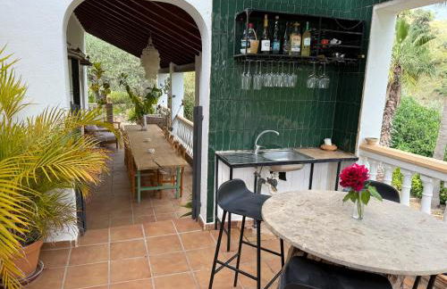 Authentic Luxury Villa in Oasis with Pool close to Malaga - Foto 12